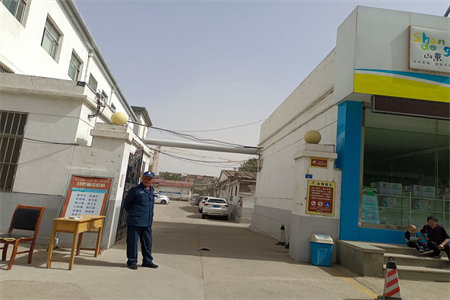 城南虹亚新城3室2厅1卫90m2精装修